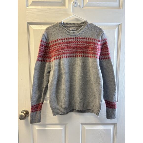 Lambswool Gray Sweater With Red Design JCPenney Size Medium - Picture 1 of 6